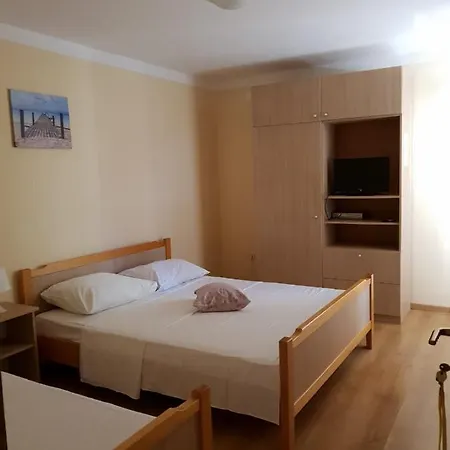 Apartment Bm Bosnjak Zdrelac