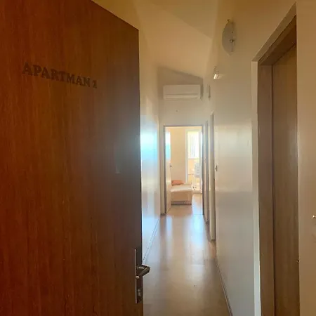 Apartment Bm Bosnjak Zdrelac